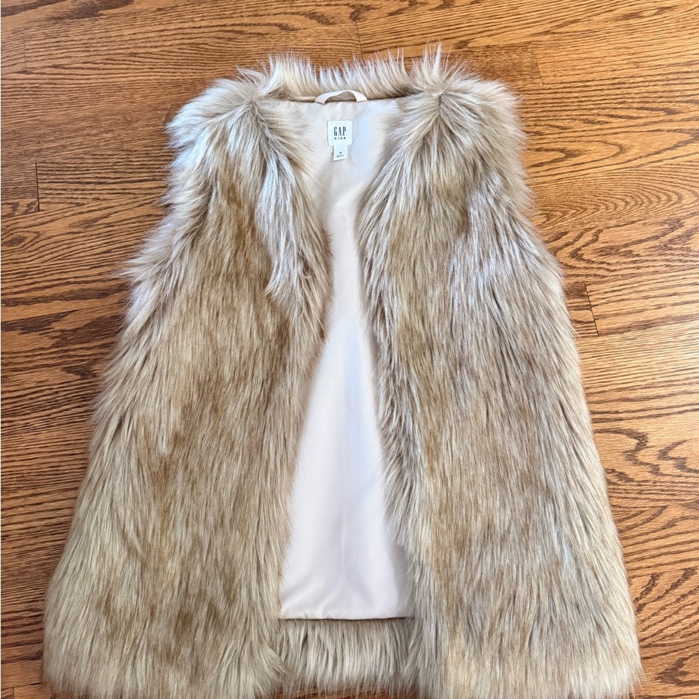 GAP Kids Faux Fur Vest in Light Beige